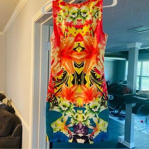 Soprano, tropical fitted dress